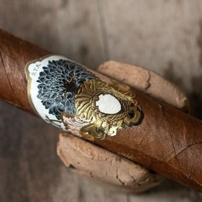 Mua Professional Full-automatic Production OEM Service ISO9001 Certified Cigar Label and Band for Custom Embossed Designs online manufacture