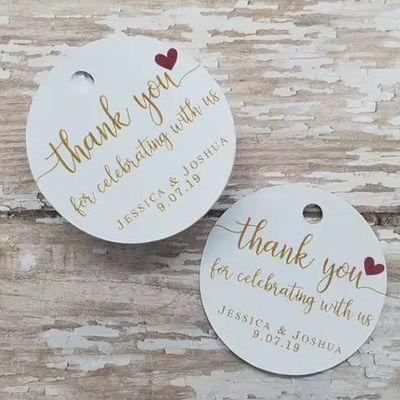 Giá tốt. Thiết kế mới Hang Tag đặc biệt quà tặng dây PVC Hangtags nhãn may mặc trực tuyến